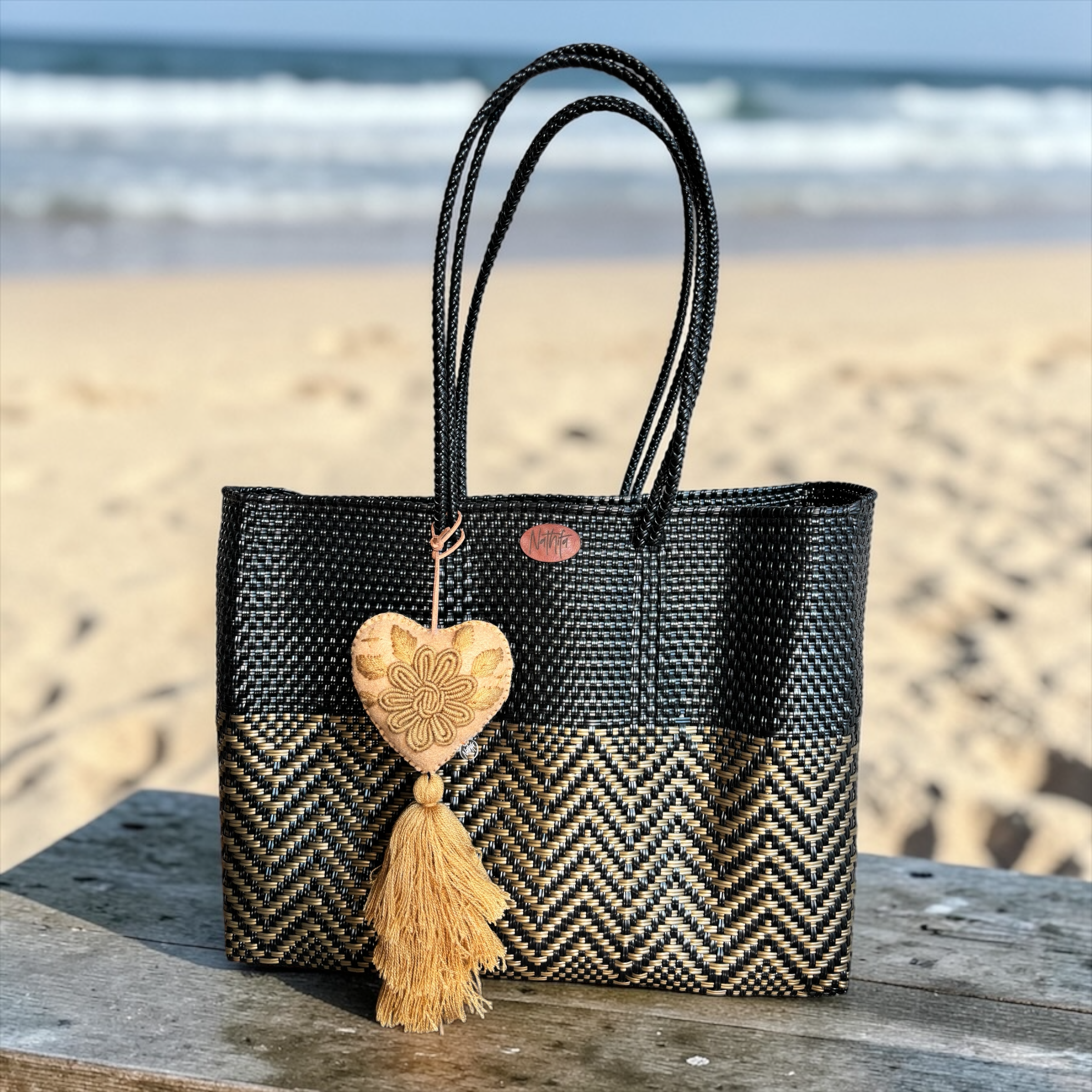 Cartera tejida grande Negro/Dorado