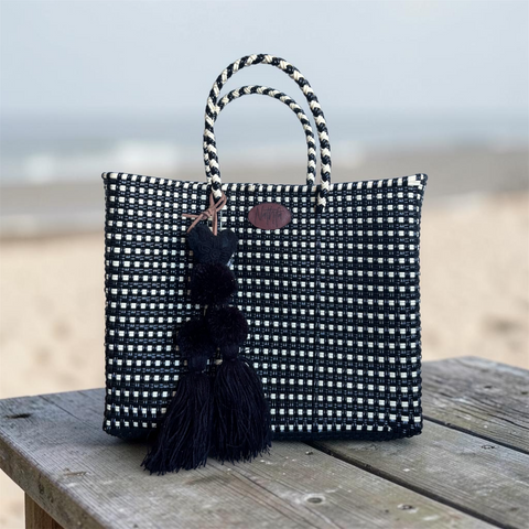 Cartera tejida pequeña negro/Crema