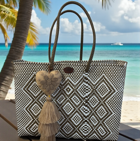 Cartera tejida grande Dorada/blanco